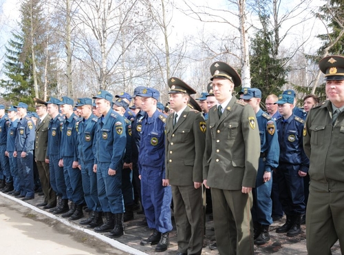 Огнеборцы Ухты отметили праздник присягой