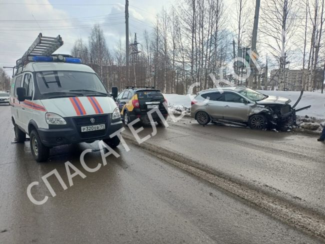 ДТП на перекрёстке Бельгопского шоссе с улицей Сенюкова. Фотофакт
